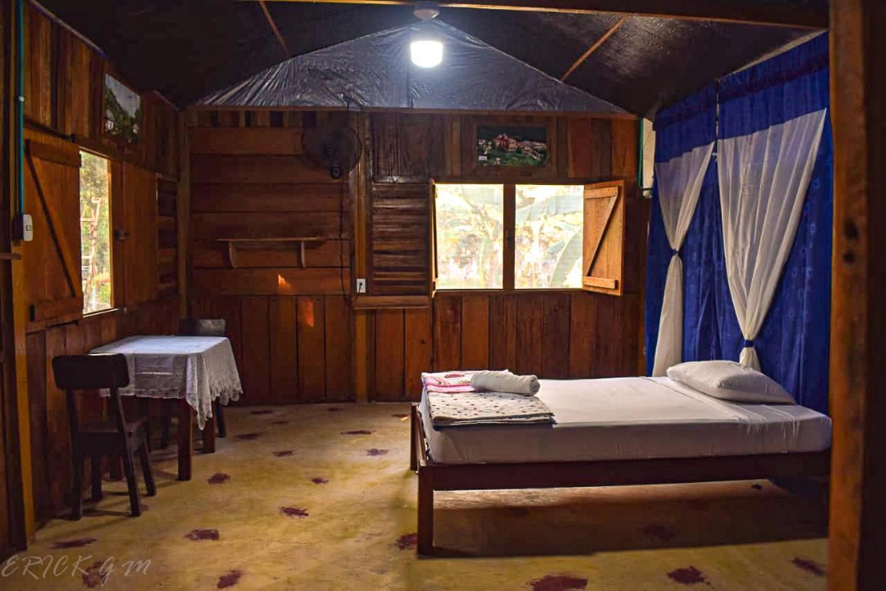 Hostal Cano Nevera La Macarena Exteriér fotografie