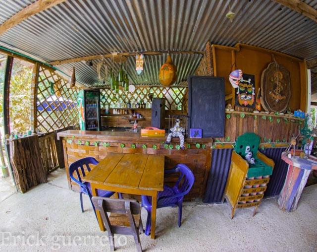 Hostal Cano Nevera La Macarena Exteriér fotografie